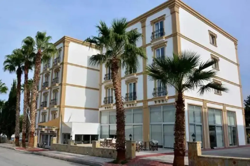 Park Palace Hotel — отель в удобной локации в Кирения