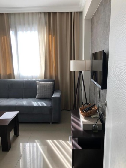 Kyrenia central 2+1 — отель с удобствами в Кирения