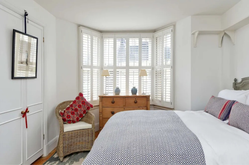 Цены на Lovely 2 bed Flat With Garden in Queen s Park в Лондоне