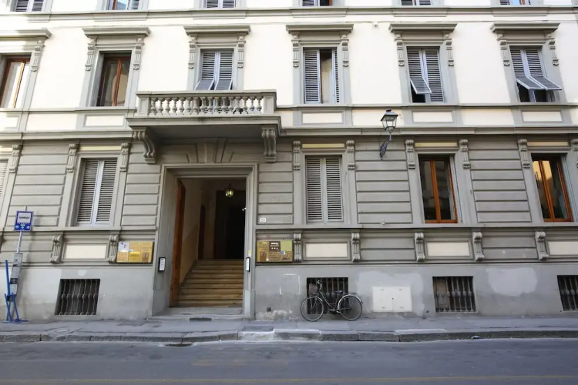 Madama Guest House — отель в Флоренции, Италия