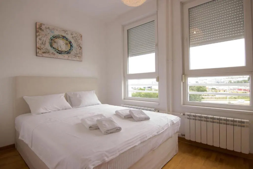 Belville Bel Lux — отель в Белграде, Сербия