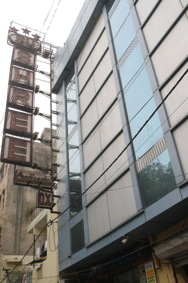 Hotel Su Shree Continental — комфортный отель в Дели