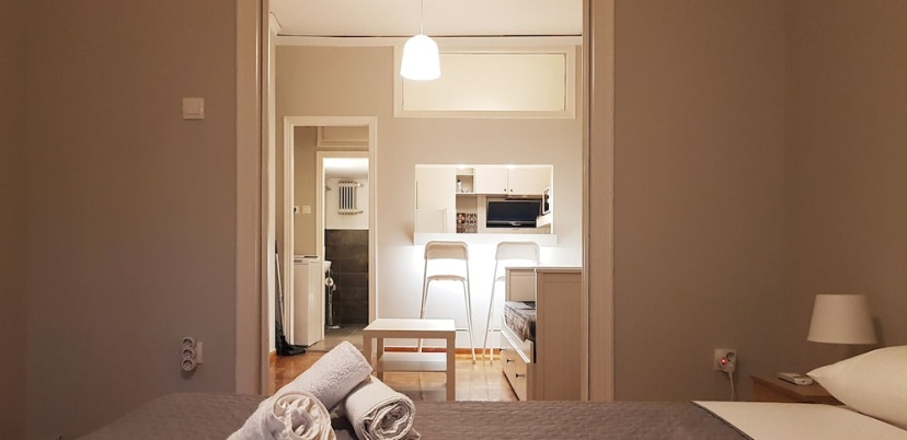 Calming Apt In Koukaki — комфортный отель в Афины