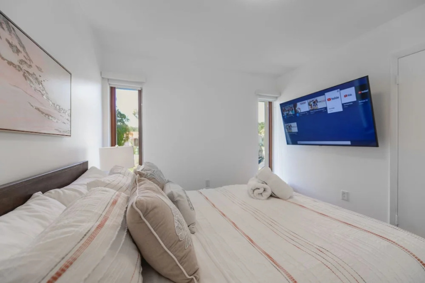 Awesome House with pool Westchester — отель с удобствами в Майами