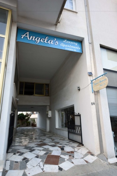 Angela's Luxury Apartments — забронировать отель в Ларнака