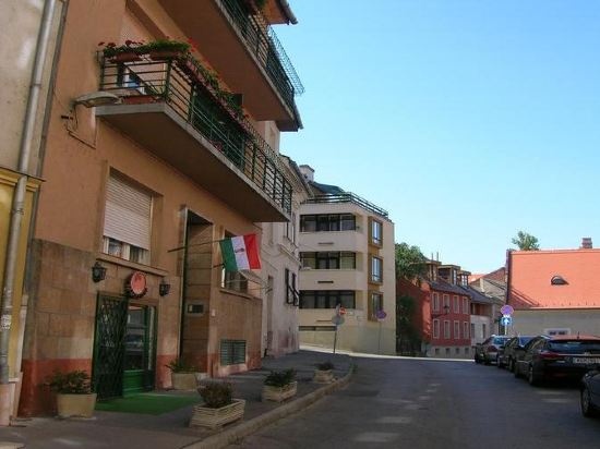 Hello Budapest Apartments — забронировать отель в Будапеште