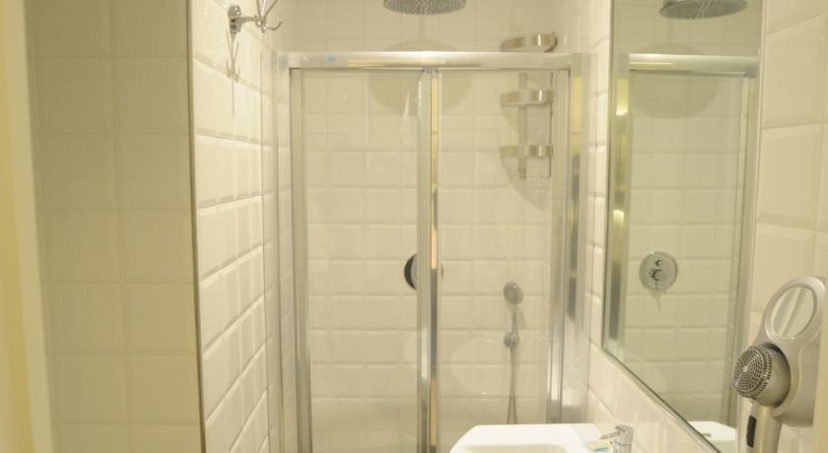 Lodi Guest House — забронировать отель в Риме