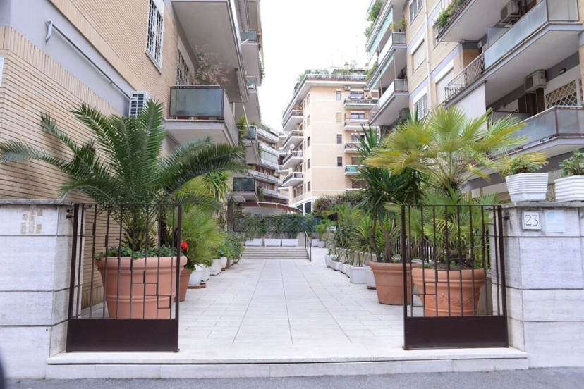 Цены на Emilio's Home Entire Apartament up to 7 в Риме