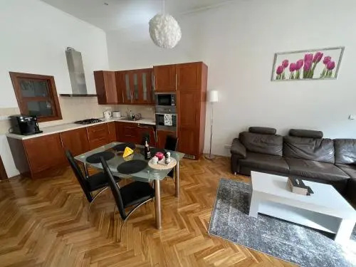 The Old town's apartment — отель с удобствами в Праге