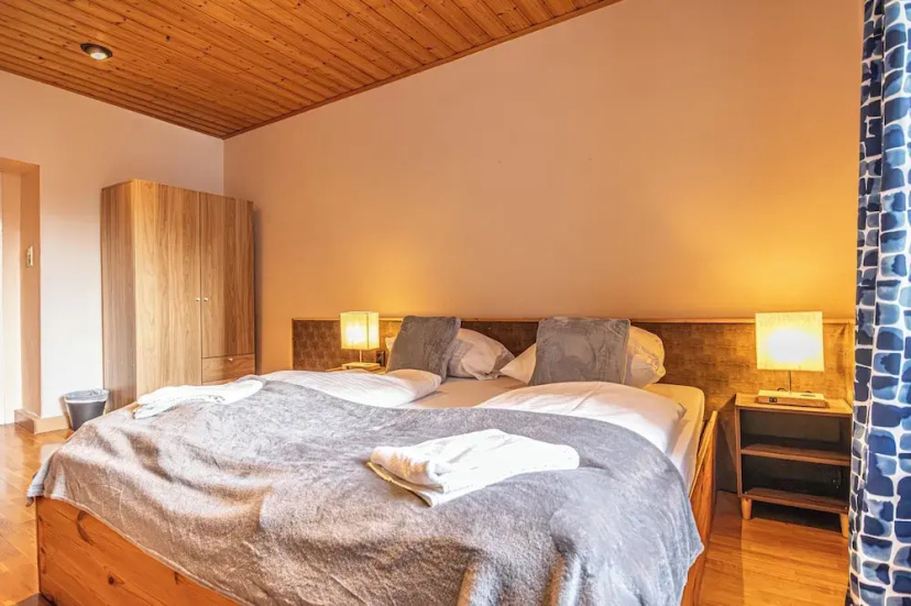 Цены на Family 2BR Apartment with Living Room в вене