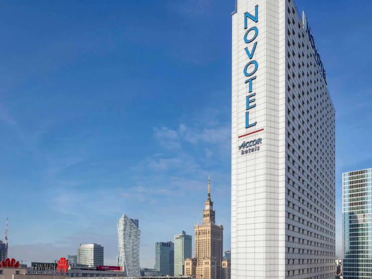 Otel' Novotel Warszawa Centrum — отель с отзывами гостей в Варшаве
