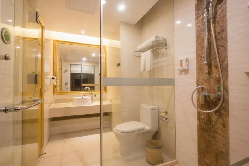 Vienna Hotel (Guangzhou Baiyun Airport Zhongluotan) — отель рядом с интересными местами в Гуанчжоу