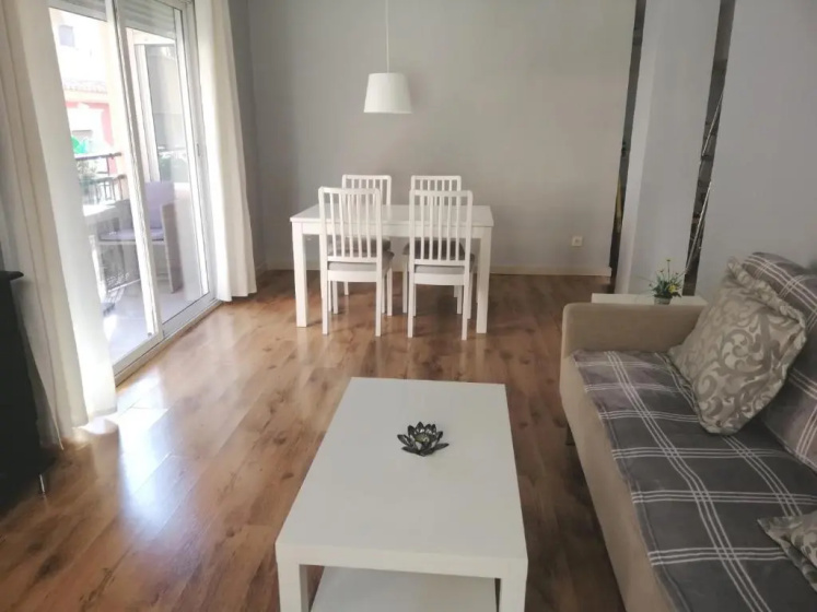 Цены на Modern 2 BR corner unit in the heart of Alicante в Аликанте