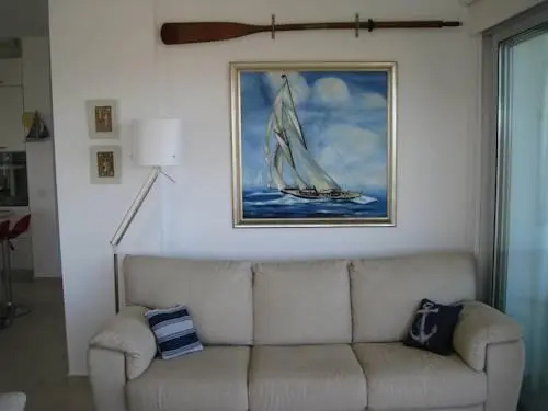 Trident Beach Apartment — отель с удобным расположением в Протарас