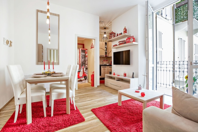 Lima - Red Apartment — отель с удобным расположением в Милане