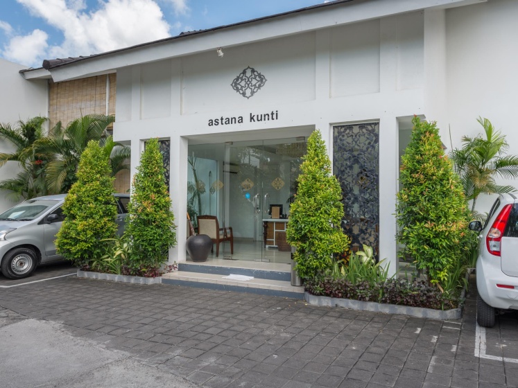 Цены на Astana Kunti Suite Apartment Seminyak в Денпасар