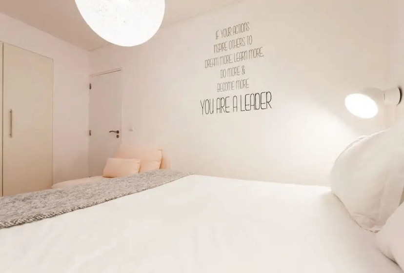 Chiado Best Apartment II 3 — отель в Лиссабоне, Португалия