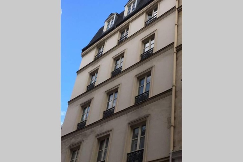 French typical apartment (opéra 5D) — отель с удобствами в Париже