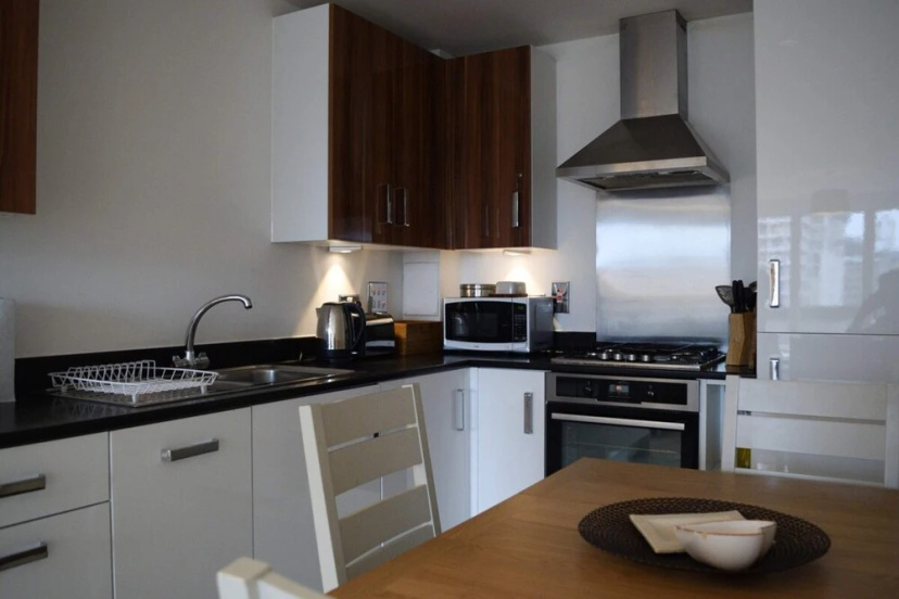 Flawless Apartment in Notting Hill — отель с удобным расположением в Лондоне