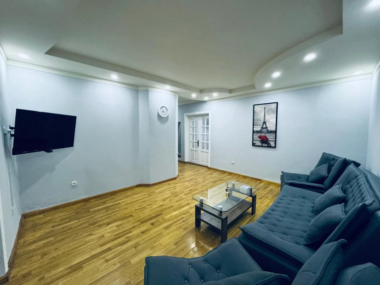Luxury Apartment In The Center With 4 Rooms — отель в Ташкент, Узбекистан