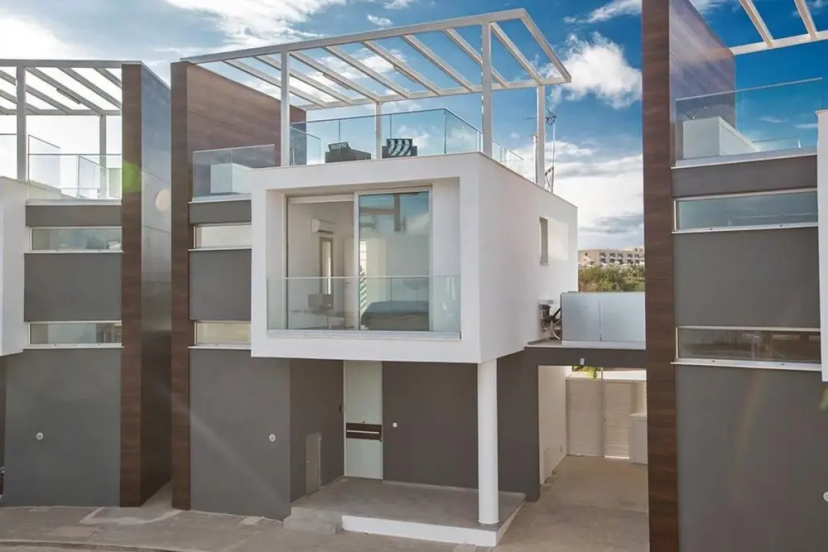 Villa Nataly AQ Ol24 — отель с удобствами в Протарас