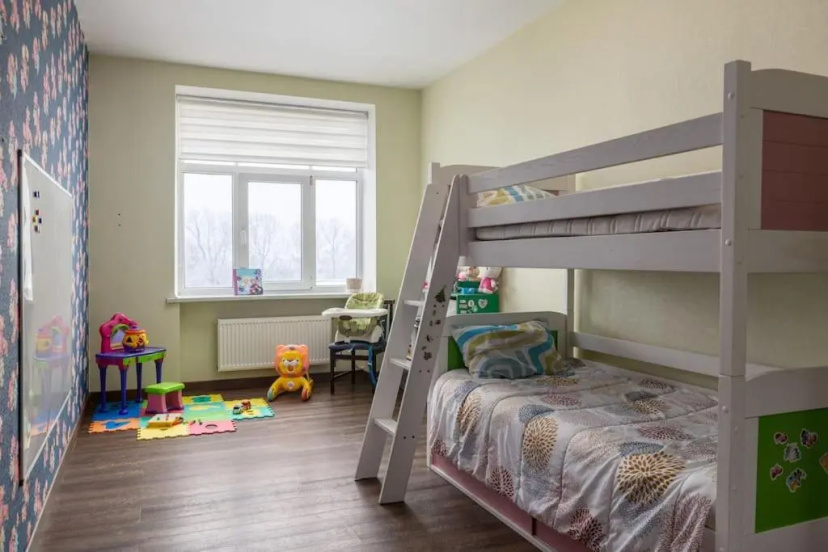 Lovely 2-bdrm condo ideal for a family with children, free parking on premises — отель с удобным расположением в риге