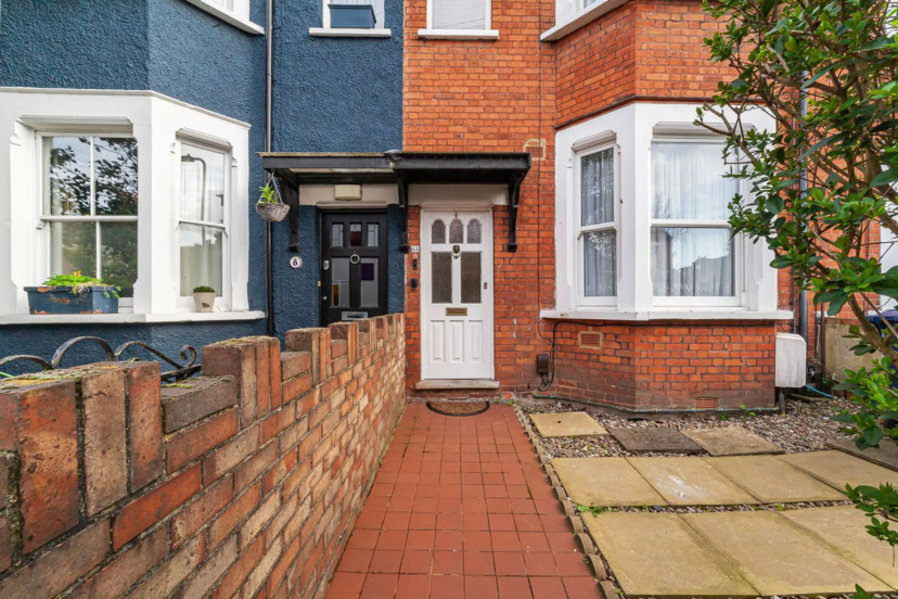 Цены на Bright West Ealing Abode в Лондоне