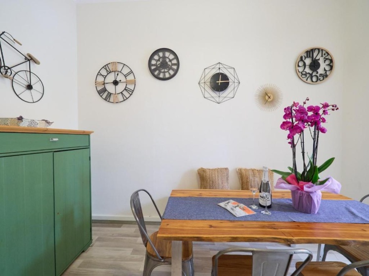 BarcelonaForRent The Living Apartment — отель с удобствами в Барселоне