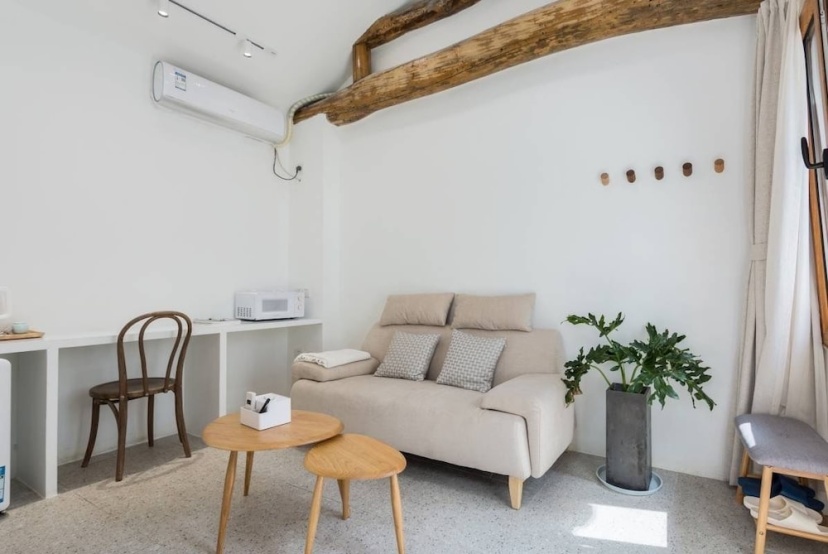 Yichao Yard Inn Hutong — отель с удобным расположением в Пекине
