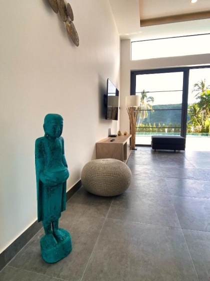 Villa Chloe - 4 Chambres — забронировать отель в Кохе