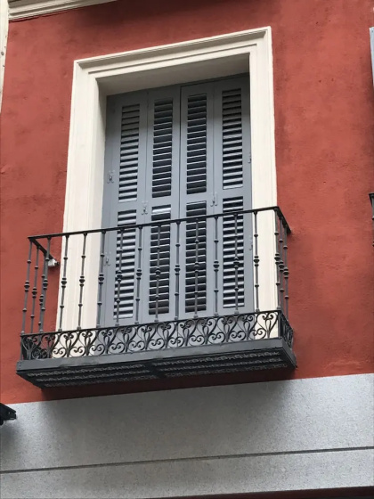 Stay at Home Madrid Apartments IV — комфортный отель в Мадриде
