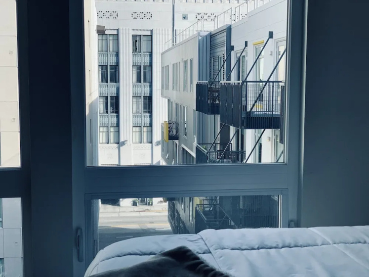 New Lyfe Finest Luxury Apartment — забронировать отель в Лос-Анджелесе