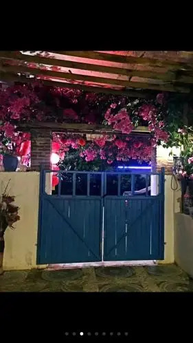 Fengdu Yudu Fengshadu Guesthouse — отель с удобствами в Шэньчжэне