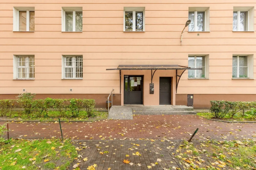 Bitwy Warszawskiej Apartment by Renters — забронировать отель в Варшаве