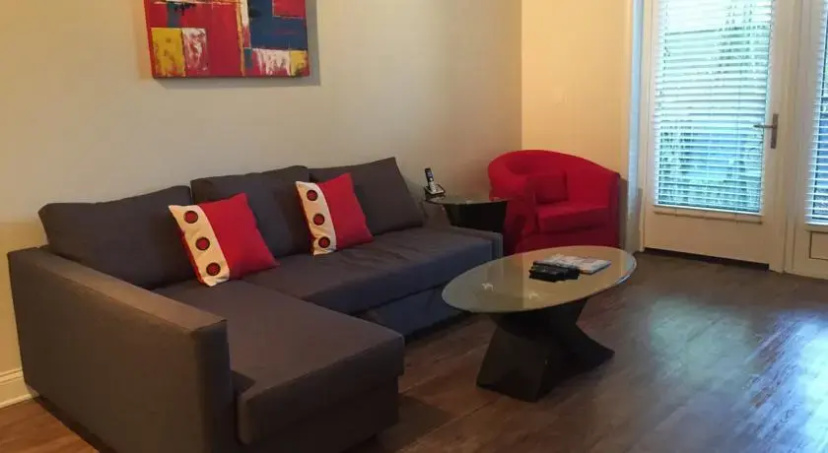 Цены на Luxury 2-Bedroom, 2-Bathroom with Pool and Views в Лос-Анджелесе