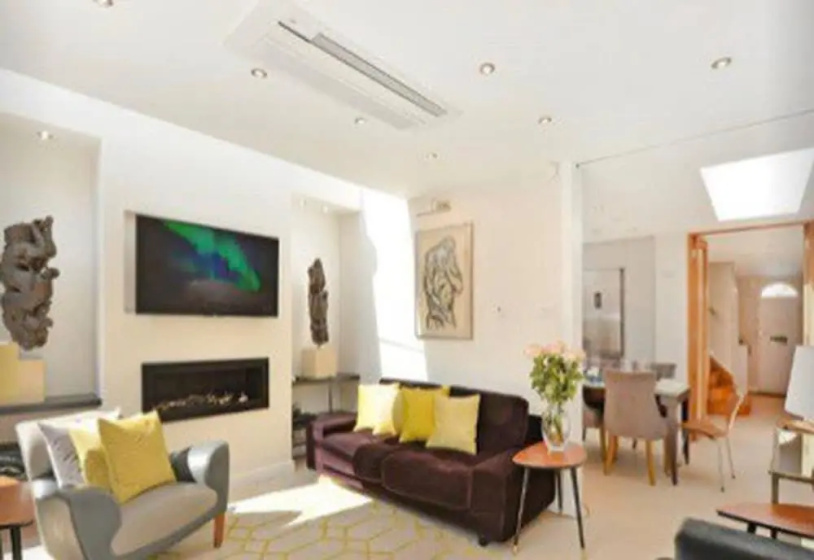 Stunning 3 Bed Townhouse In Belgravia 2 — отель в Лондоне, Соединенное Королевство