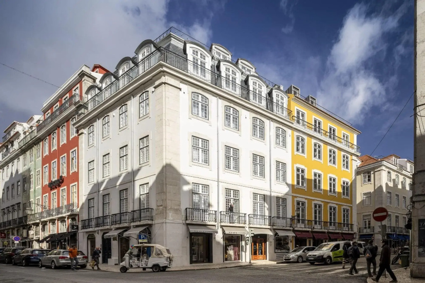 Lisbon Serviced Apartments Madalena — отель с удобным расположением в Лиссабоне