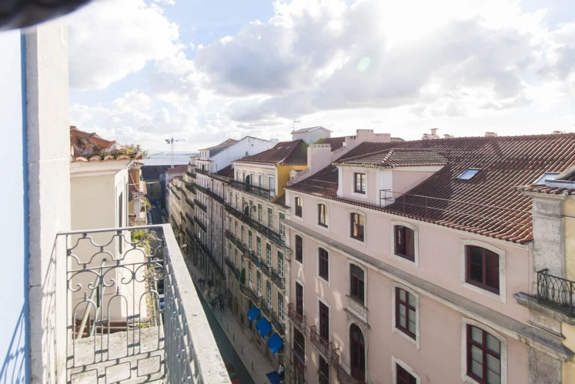 Altido Downtown Blue II Duplex — отель с удобствами в Лиссабоне
