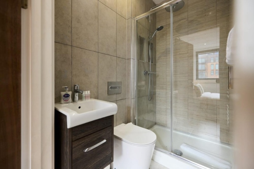 The Harlesden Breakout - Glamorous 2bdr Flat — отзывы гостей и цены