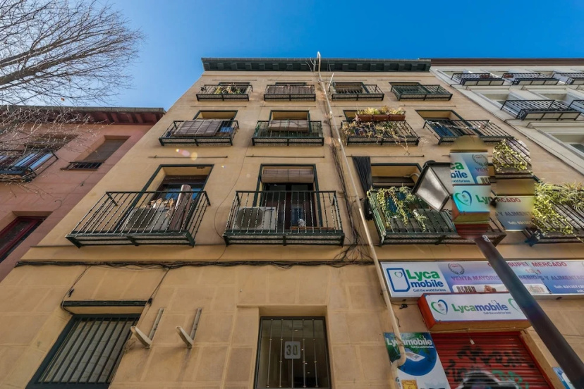 Apartamento Lavapiés Centro — отель с удобствами в Мадриде