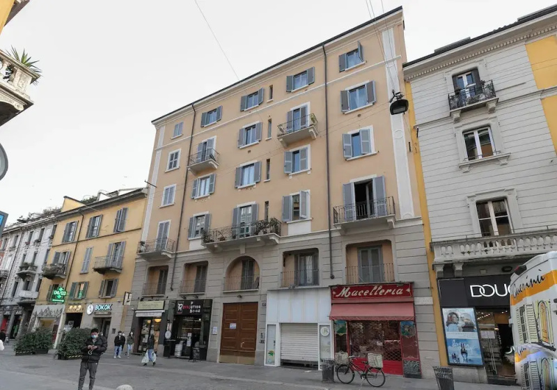 Alessia's Flat - Sarpi 5 — забронировать отель в Милане