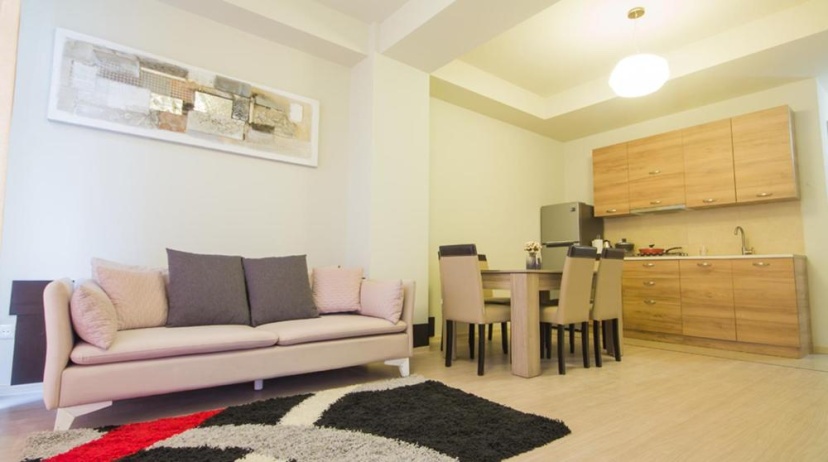 Lovely -80m2 - 1 bedroom Apartment — забронировать отель в Тбилиси