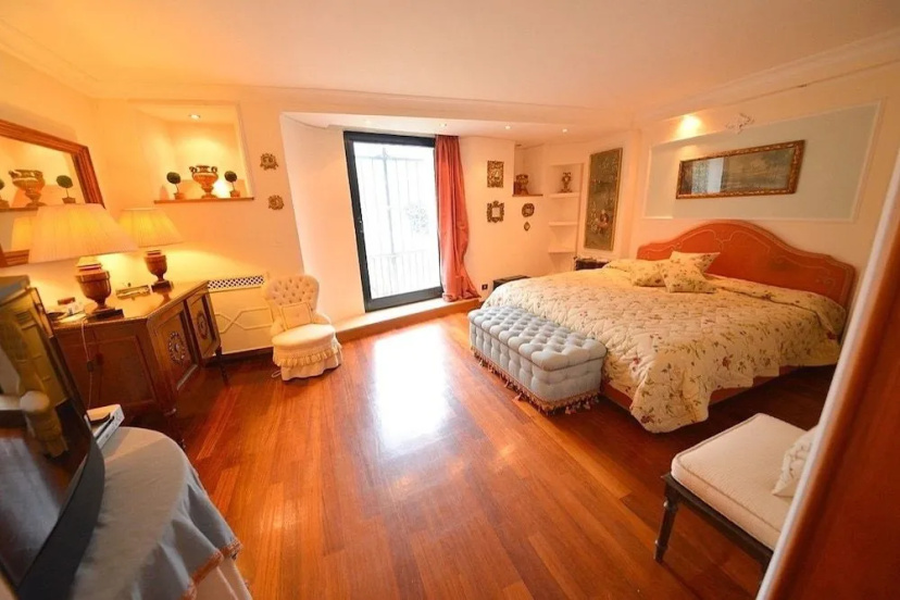 Prestigious Apartment Via Giulia — забронировать отель в Риме