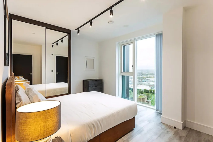 Icon Tower Flat II — отель с удобствами в Лондоне