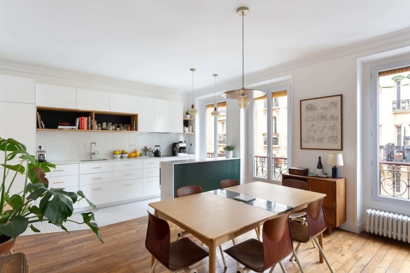 Bright Apartment in the Heart of Paris — отель в Париже, Франция