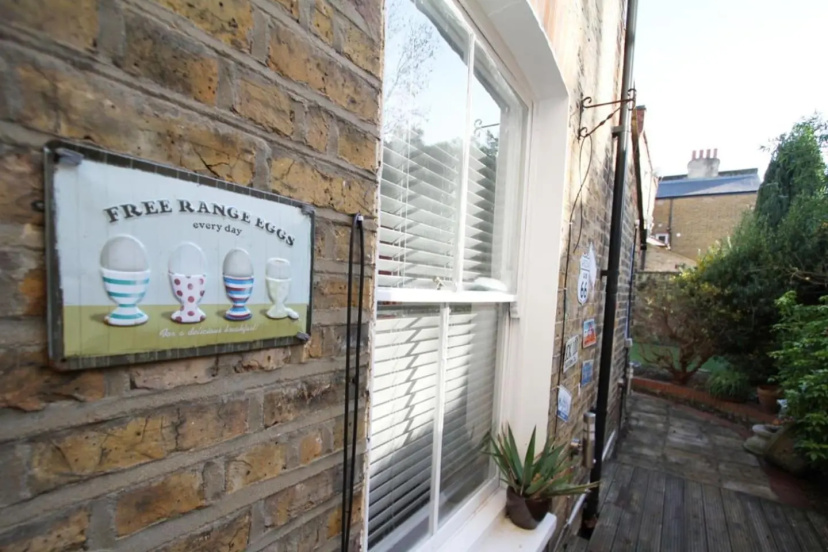 SW4 Apartment Clapham Common — отель с удобствами в Лондоне