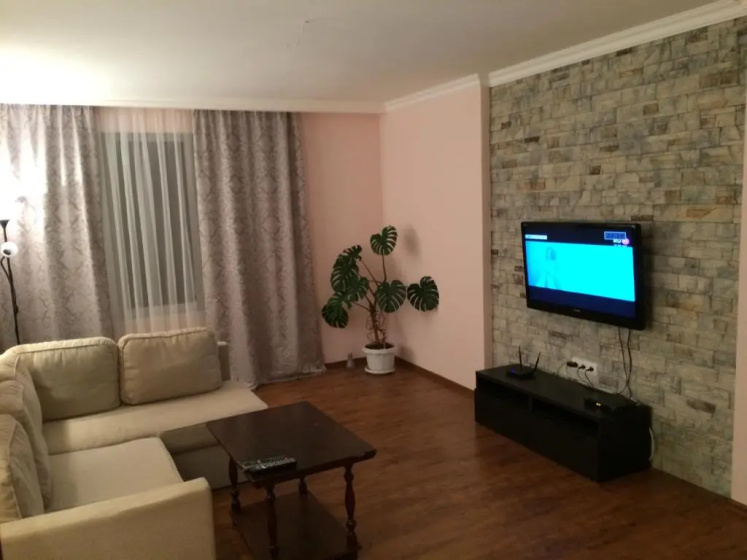 Цены на Apartment on Agrba в Пицунда