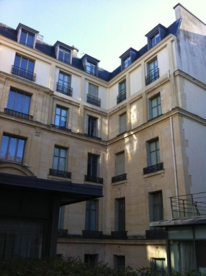 Bridgestreet Deluxe Residence Apartments — отель в Париже, Франция