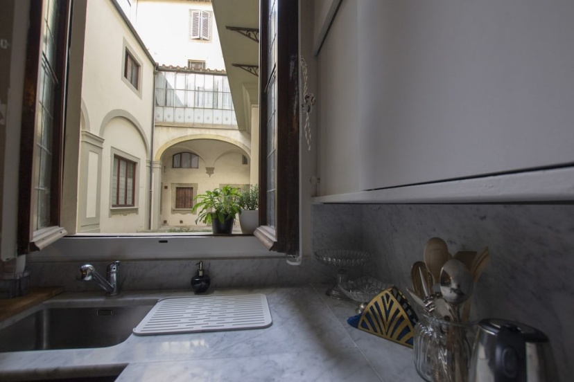 Flora Historical Luxury House — отель с удобным расположением в Флоренции