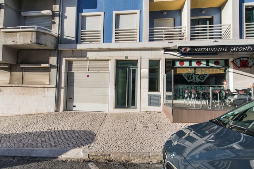 Цены на Family Wonder Two Bedroom Garage в Лиссабоне